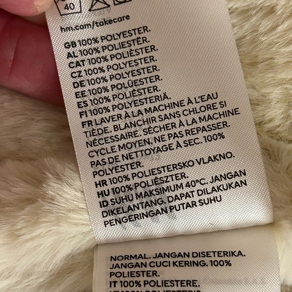 H&M Soft Cream Faux Fur Scarf - Picture 4 of 5